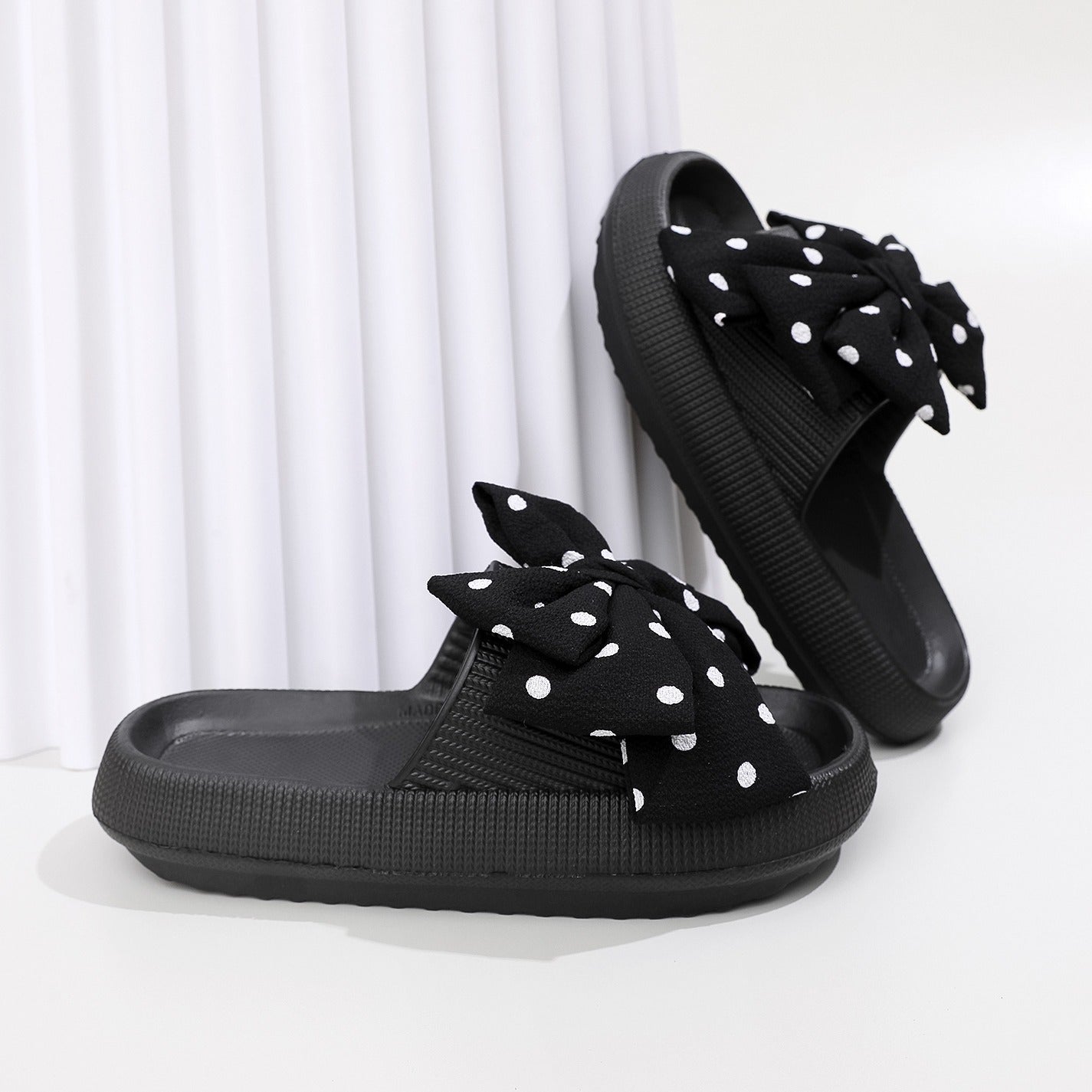 Fashion polka dot bow slippers women's summer outer wear thick bottom indoor one-word sandals beach shoes